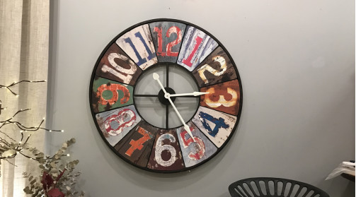 Horloge murale XXL Ø 80 cm forme roue de charette ancienne